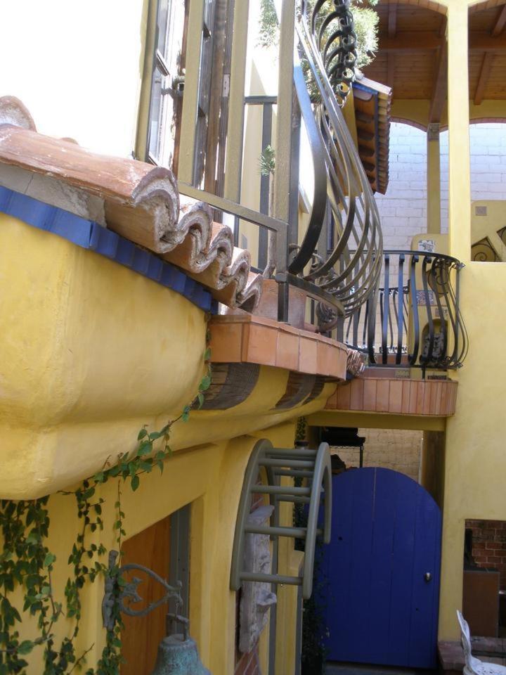 Inn Secret Garden 3*
